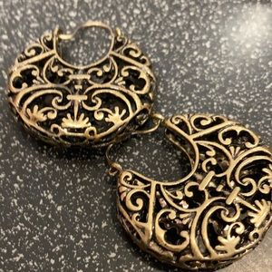 VINTAGE FILAGREE antique gold earrings